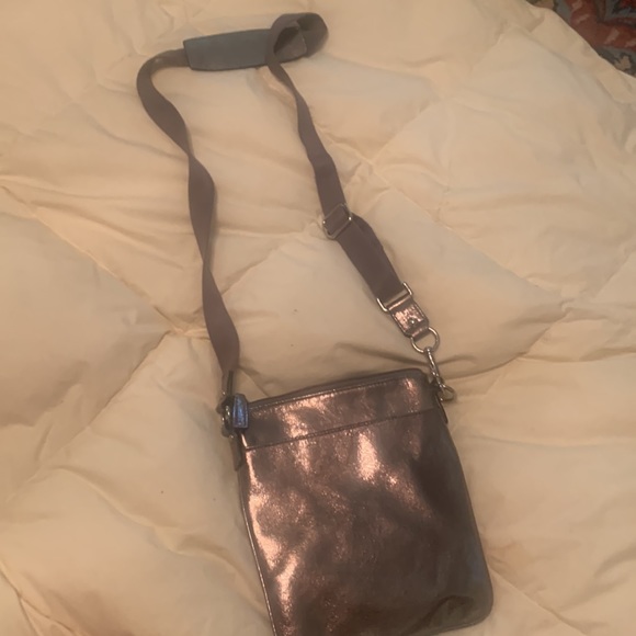 Coach crossbody purse - Picture 3 of 3